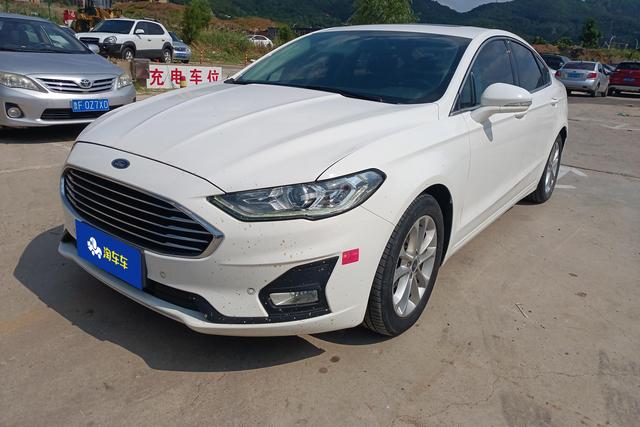 Ford Mondeo 2020 года выпуска