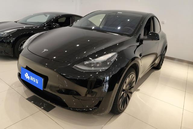 Tesla Model Y 2022 года выпуска