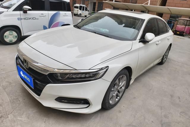 Honda Accord 2018 года выпуска