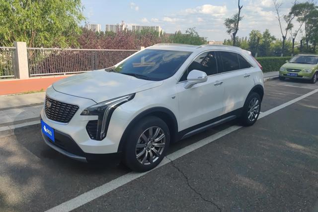 Cadillac XT4 2018 года выпуска