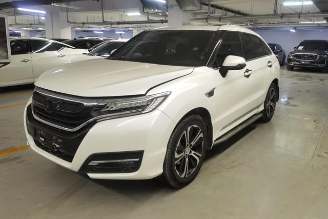 Honda Avancier 2017 года выпуска
