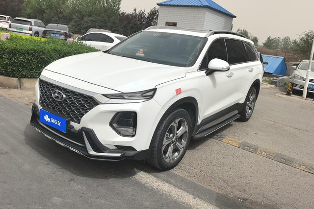 Hyundai Santa Fe 2020 года выпуска