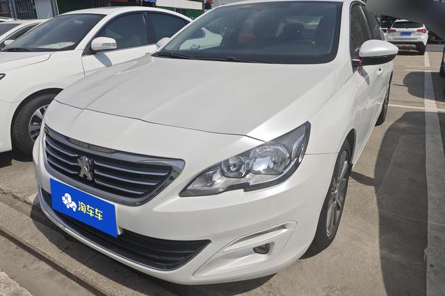 Peugeot 408 2014 года выпуска
