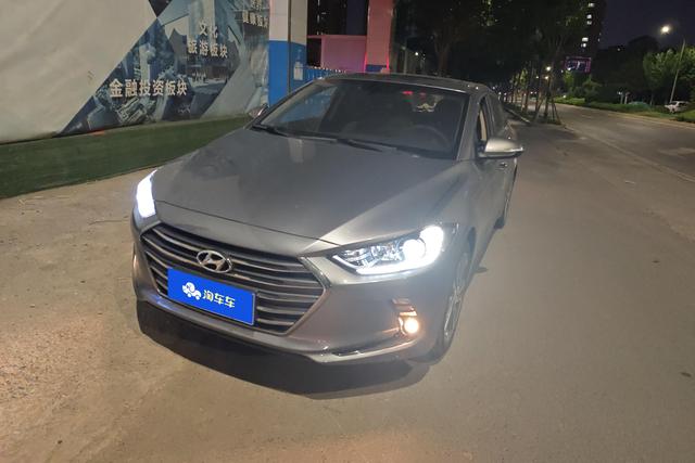 Hyundai Elantra 2016 года выпуска