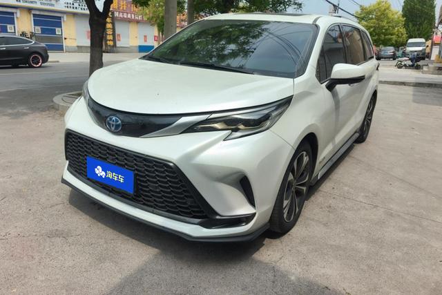 Toyota Granvia 2023 года выпуска