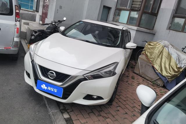 Nissan Bluebird 2016 года выпуска