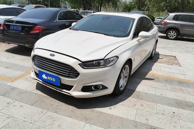 Ford Mondeo 2013 года выпуска