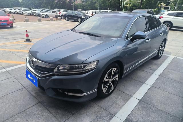 Honda Accord 2015 года выпуска