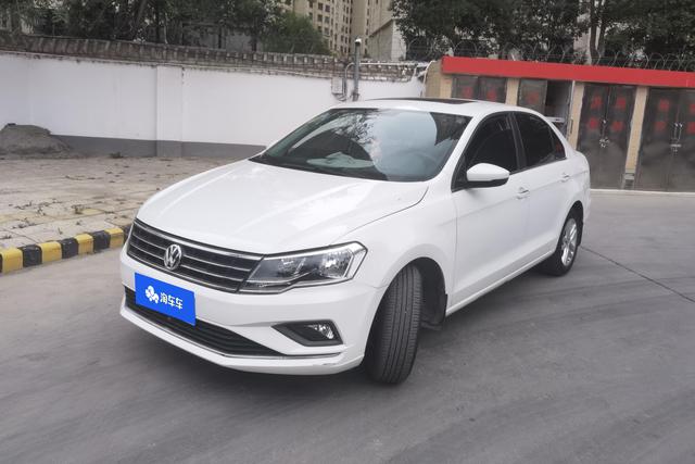 Volkswagen Jetta 2017 года выпуска