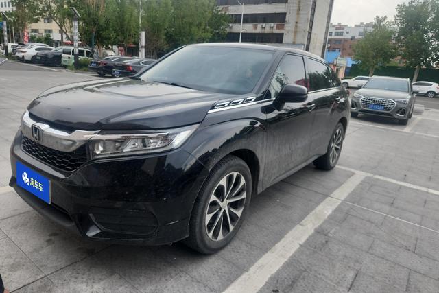 Honda Avancier 2017 года выпуска