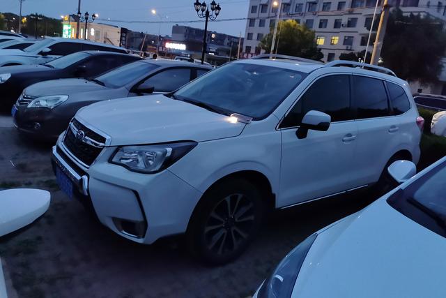 Subaru Forester 2016 года выпуска