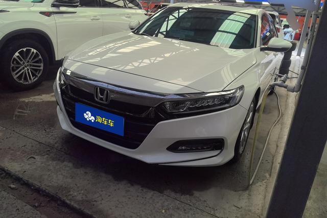 Honda Accord 2018 года выпуска