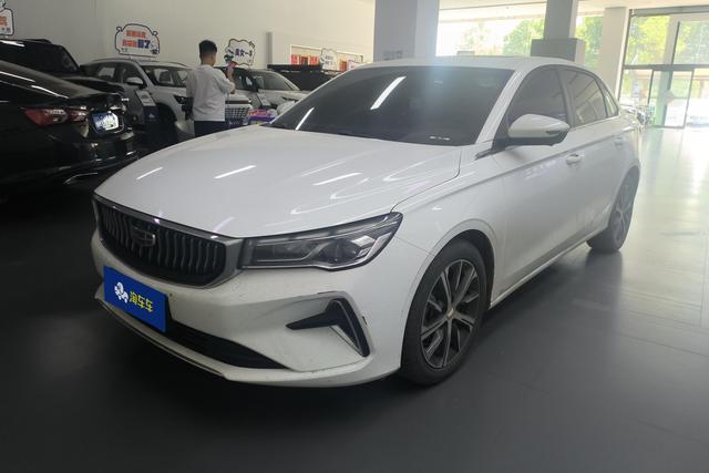 Geely Emgrand 2022 года выпуска