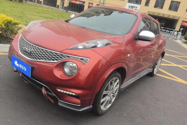 Infiniti ESQ 2014 года выпуска