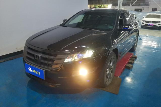 Honda Crosstour 2012 года выпуска