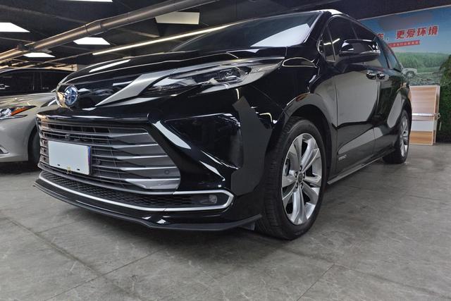 Toyota Sienna 2021 года выпуска