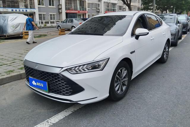BYD Qin 2024 года выпуска