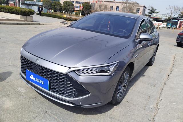 BYD Qin 2023 года выпуска