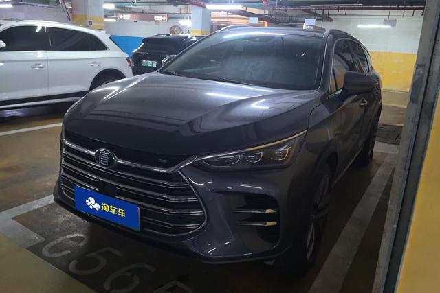 BYD Tang 2018 года выпуска