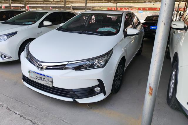 Toyota Corolla Cross 2017 года выпуска