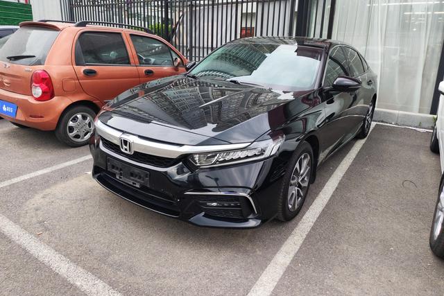 Honda Inspire 2019 года выпуска