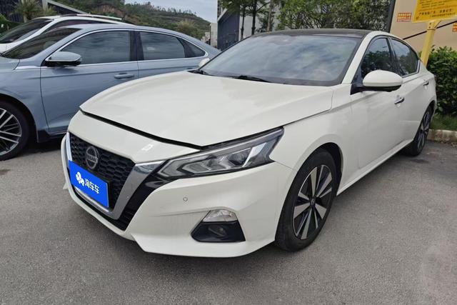 Nissan Altima 2021 года выпуска