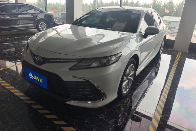 Toyota Camry 2021 года выпуска