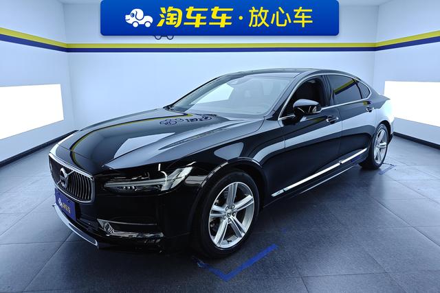 Volvo S90 2019 года выпуска