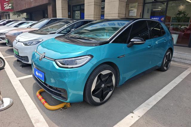 Volkswagen ID.3 2022 года выпуска