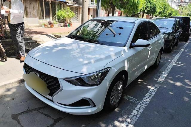 Hyundai Elantra 2020 года выпуска