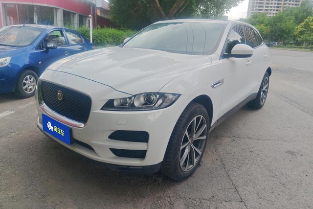 Jaguar F-Pace 2018 года выпуска