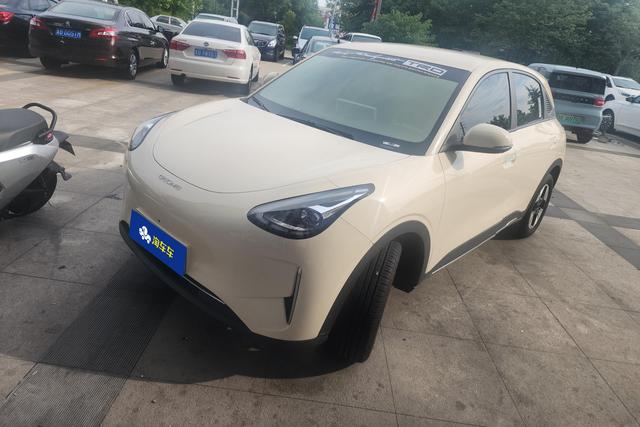 Geely Xingyuan 2025 года выпуска