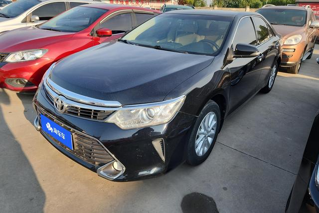 Toyota Camry 2015 года выпуска