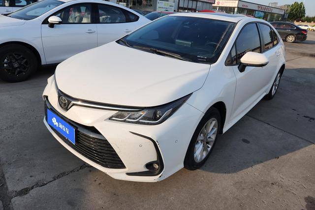 Toyota Corolla Cross 2021 года выпуска