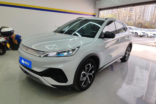 BYD Yuan 2023 года выпуска