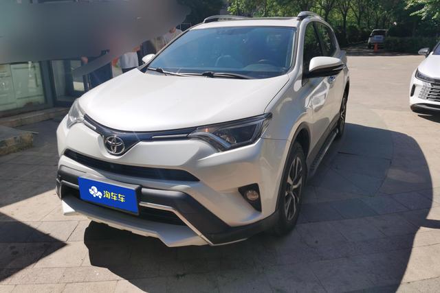 Toyota RAV 4 2019 года выпуска