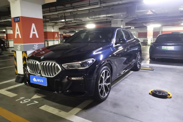 BMW X6 M 2021 года выпуска