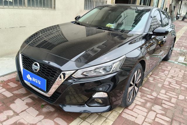 Nissan Altima 2021 года выпуска