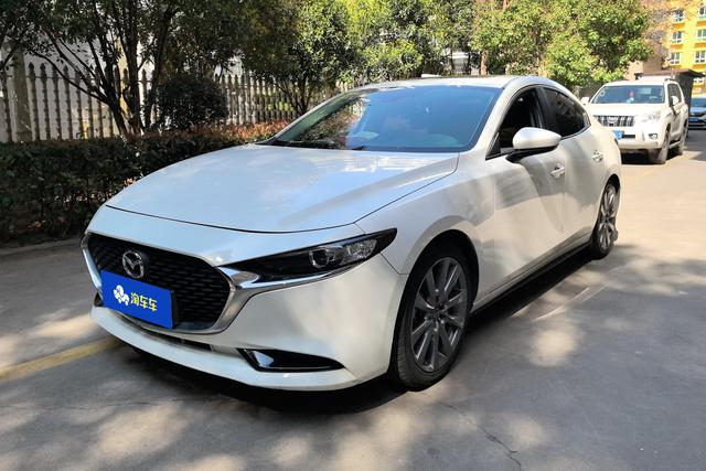 Mazda 3 2021 года выпуска