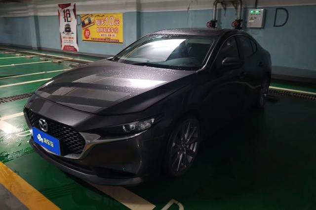 Mazda 3 2020 года выпуска