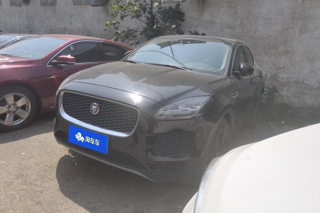 Jaguar E-Pace 2018 года выпуска