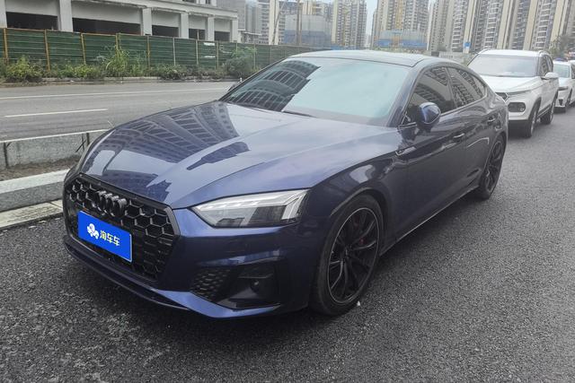 Audi A5 2021 года выпуска