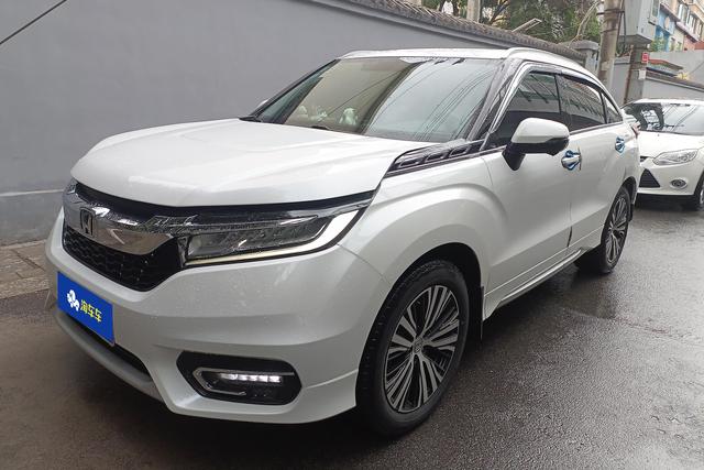 Honda Avancier 2017 года выпуска