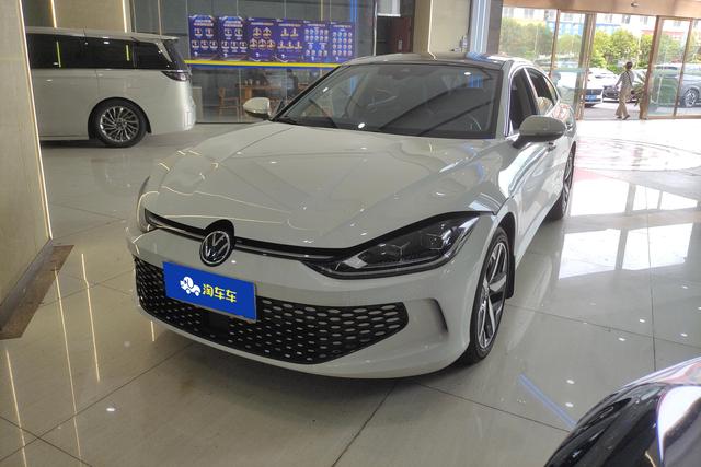 Volkswagen Arteon 2024 года выпуска