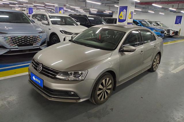 Volkswagen Jetta 2017 года выпуска