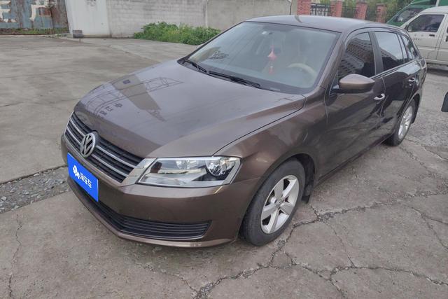 Volkswagen Lavida 2013 года выпуска
