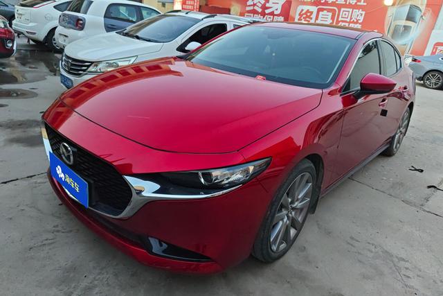 Mazda 3 2021 года выпуска
