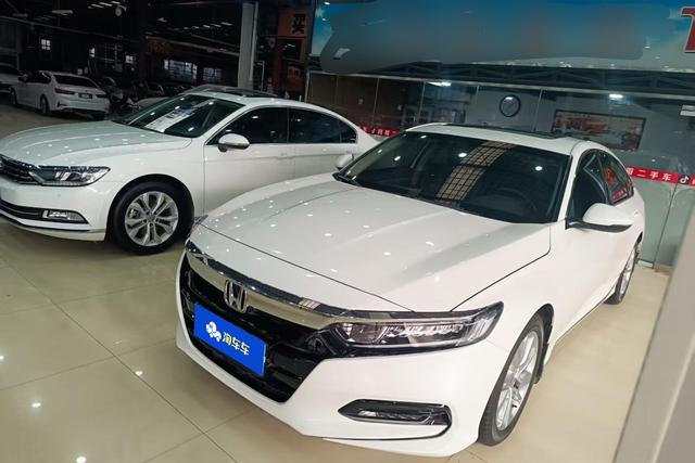 Honda Accord 2018 года выпуска