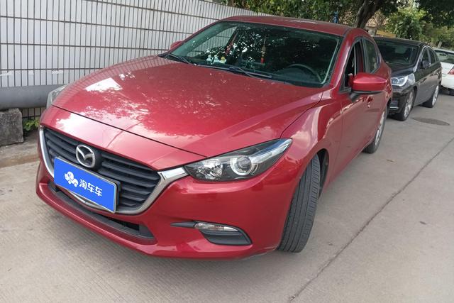 Mazda 3 2019 года выпуска