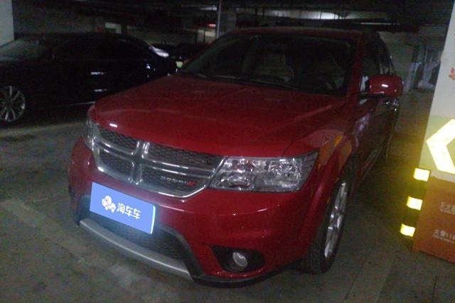 Dodge Journey 2013 года выпуска